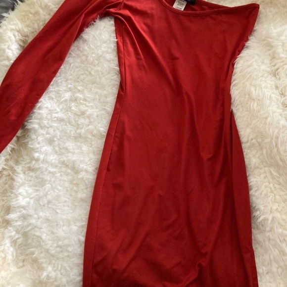 Orange/Red One sleeved Bodycon dress🥰❣️ - Picture 3 of 5